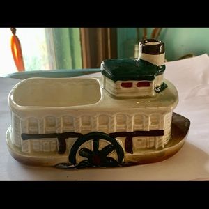 “Stafford” vintage steamboat planter